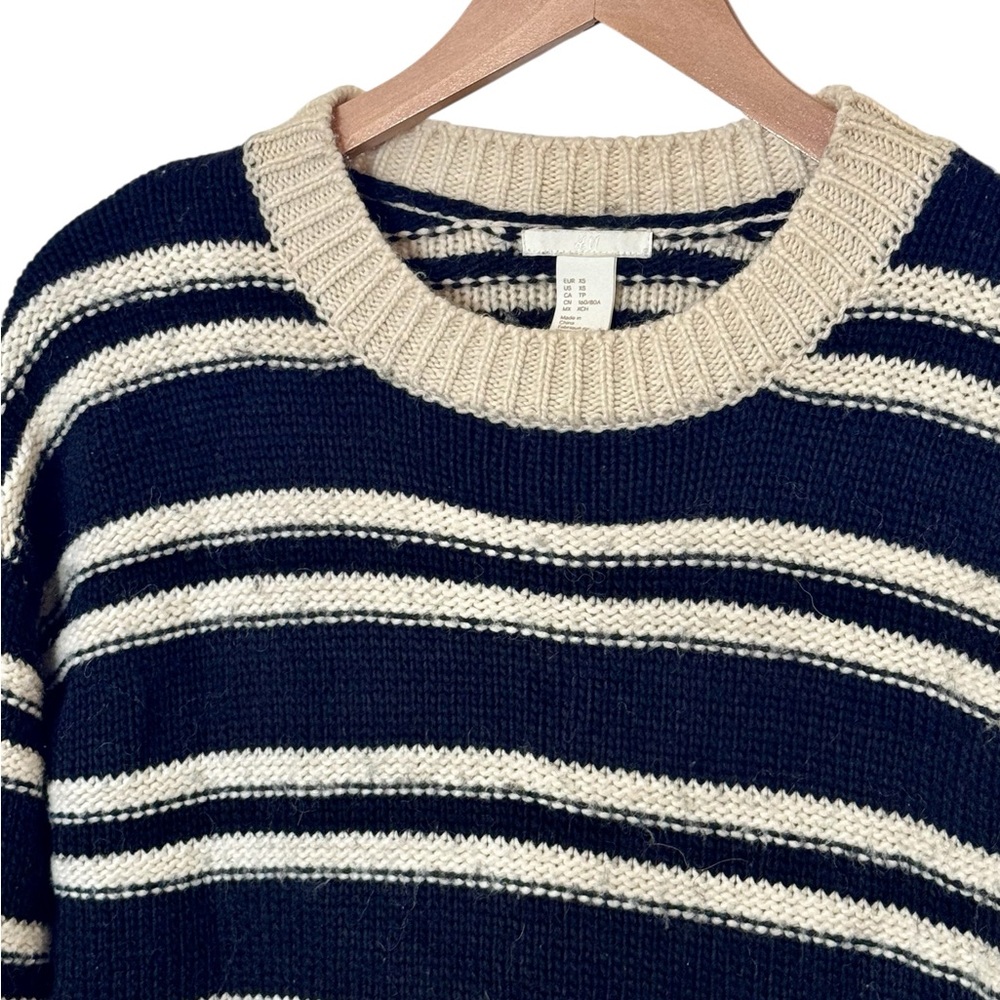 H&M Black and Cream Striped Crew Neck Sweater Size XS - Picture 7 of 10